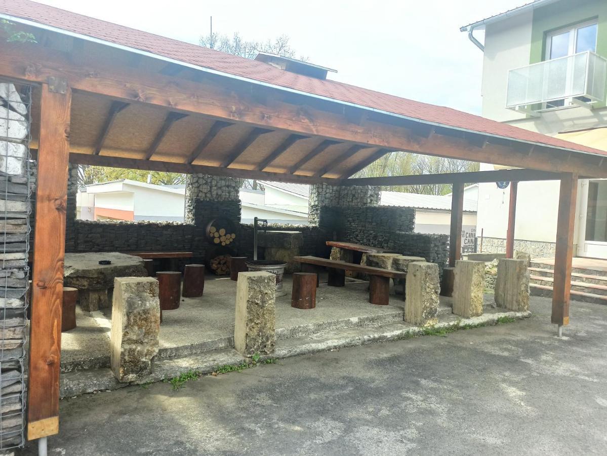 Motel Sofer Volkovce Exterior foto